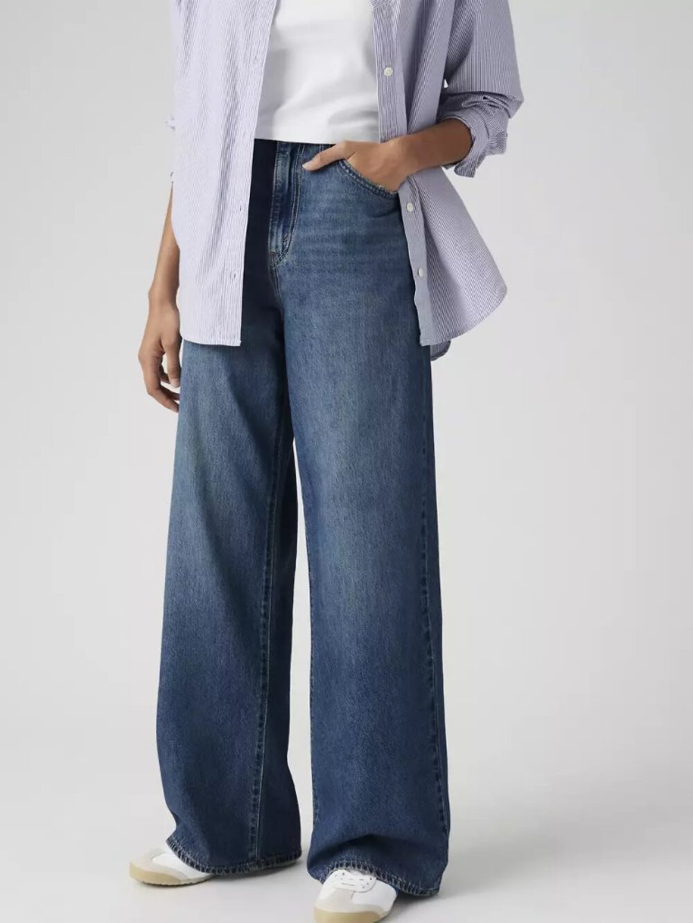 Levi's Cinch Baggy Jeans